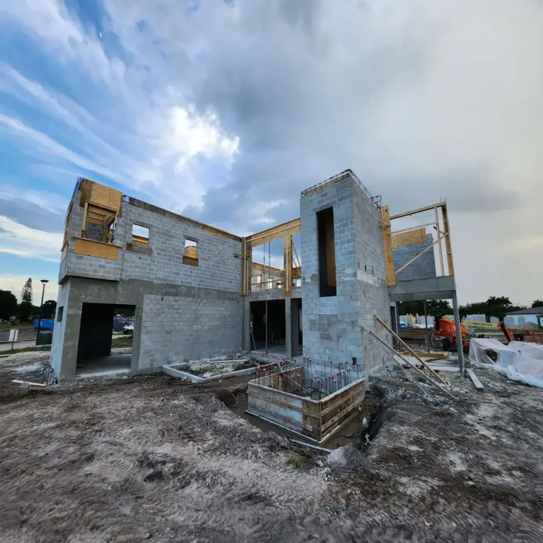 Miami Pro Construction: Your trusted Miami general contractor and construction company, expertly delivering both home Build services and commercial contractor services across Miami. We handle everything from Home remodeling, Home additions, Office renovation, commercial renovations and commercial construction services .