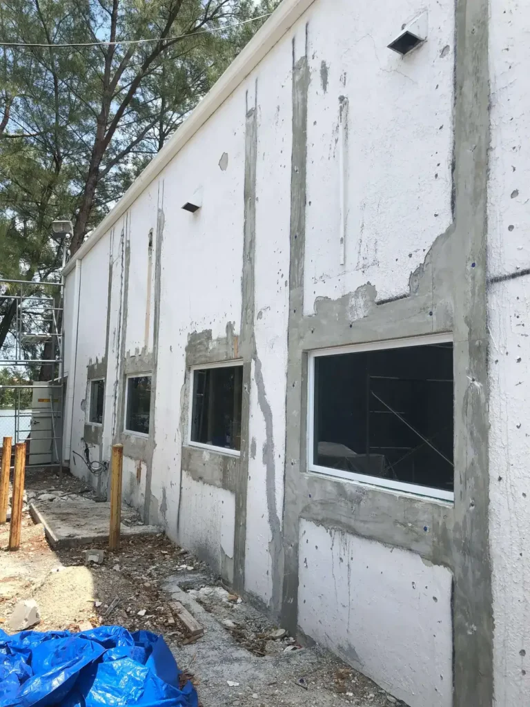 Miami Pro Construction: Your trusted Miami general contractor and construction company, expertly delivering both home Build services and commercial contractor services across Miami. We handle everything from Home remodeling, Home additions, Office renovation, commercial renovations and commercial construction services .